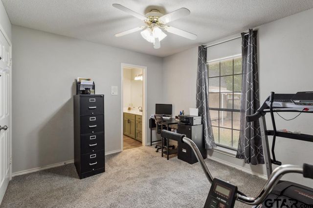 3108 Williamsburg Cir, Tyler, TX 75701