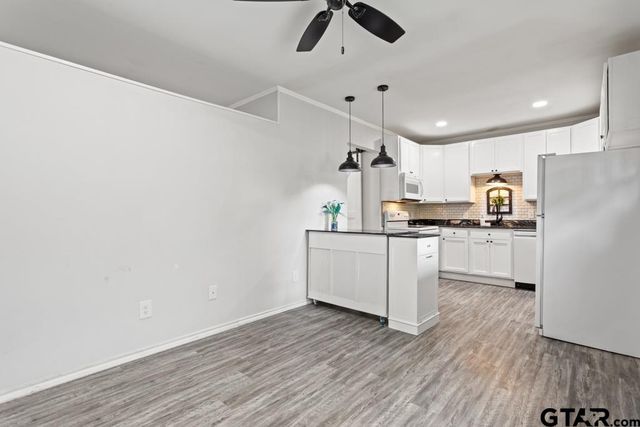 3108 Williamsburg Cir, Tyler, TX 75701