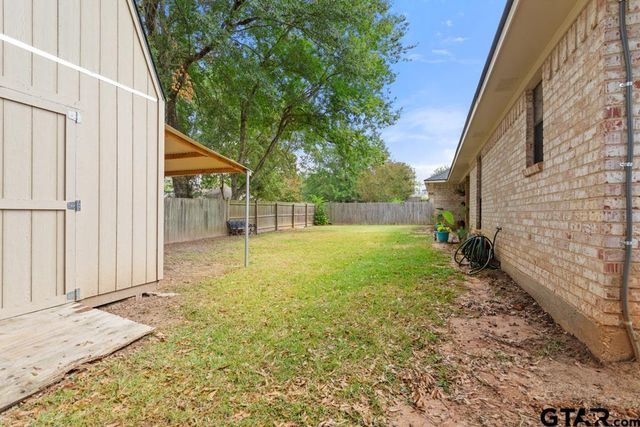 3108 Williamsburg Cir, Tyler, TX 75701