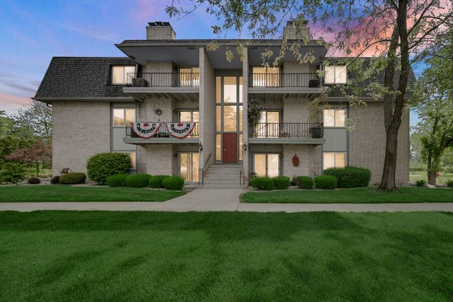 1725 Homan Drive 104, Schererville, IN 46375