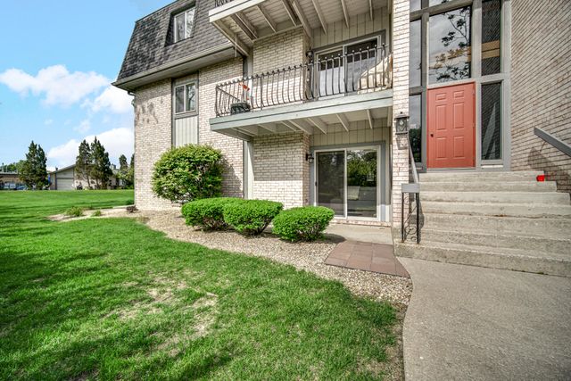 1725 Homan Drive 104, Schererville, IN 46375