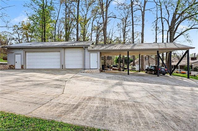 1017 Holloway Church Road, Lexington, NC 27292