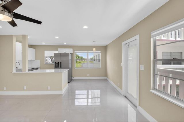 144 Fanshaw D, Boca Raton, FL 33434