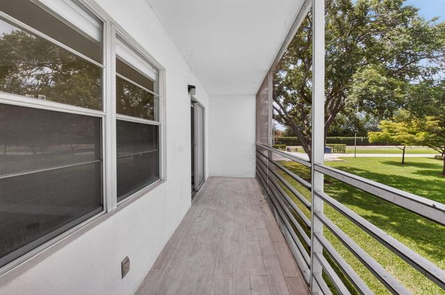 144 Fanshaw D, Boca Raton, FL 33434
