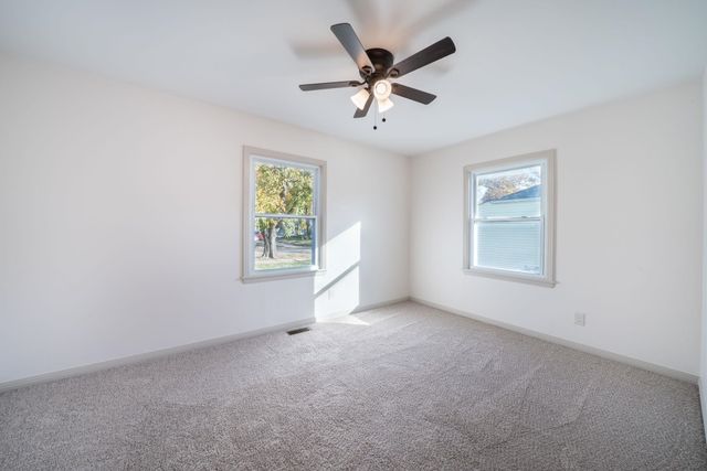 1839 S Ridgewood dr, Wichita, KS 67218