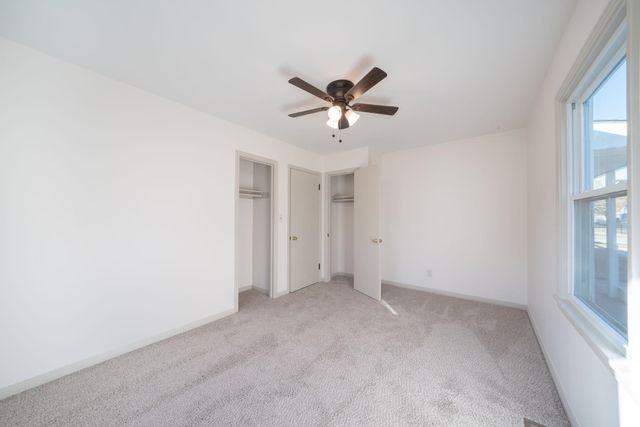 1839 S Ridgewood dr, Wichita, KS 67218