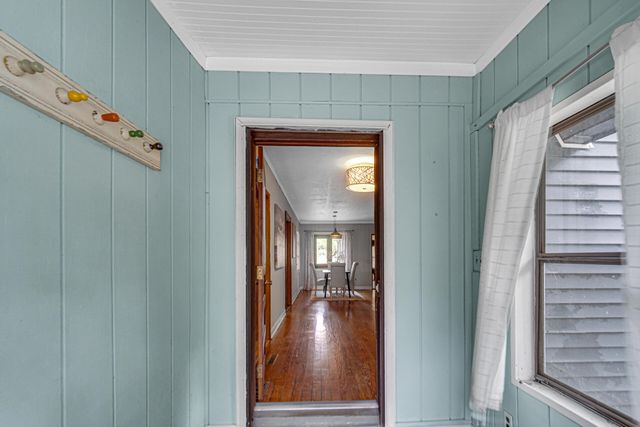 5 Cottonwood Lane, Ogden Dunes, IN 46368