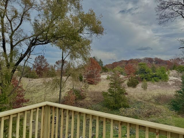 5 Cottonwood Lane, Ogden Dunes, IN 46368