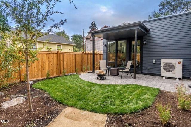 711 NW Georgia Avenue, Bend, OR 97703