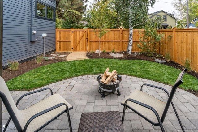 711 NW Georgia Avenue, Bend, OR 97703
