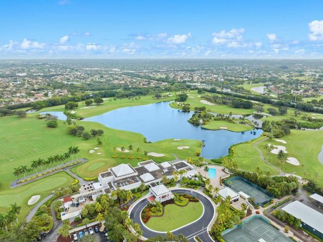 6090 Newport Village Way, Lake Worth, FL 33463