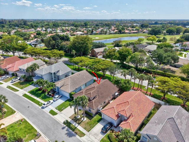 6090 Newport Village Way, Lake Worth, FL 33463