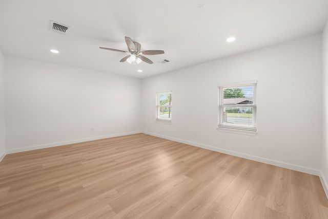 5905 Saramac Drive, Watauga, TX 76148