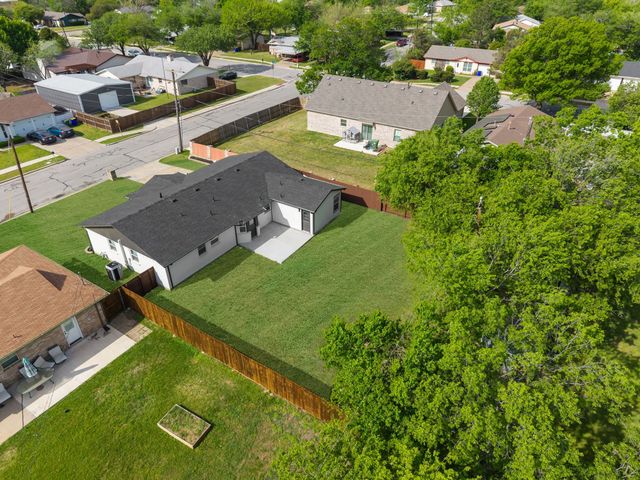 5905 Saramac Drive, Watauga, TX 76148