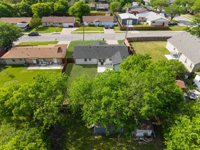 5905 Saramac Drive, Watauga, TX 76148