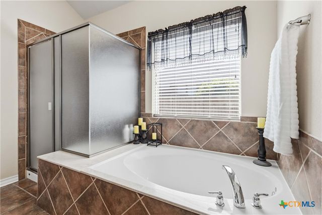 3353 Joshs Way, Marion, TX 78124