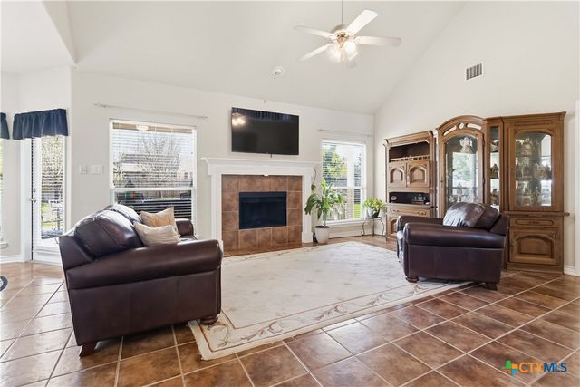 3353 Joshs Way, Marion, TX 78124