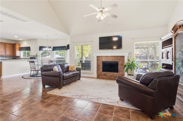 3353 Joshs Way, Marion, TX 78124