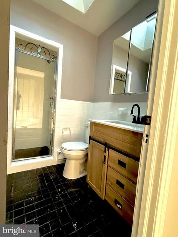 1821 E TULPEHOCKEN ST, Philadelphia, PA 19138