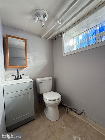 1821 E TULPEHOCKEN ST, Philadelphia, PA 19138