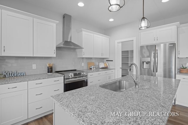 7346 Yellowstone Drive, Georgetown Twp, MI 49426