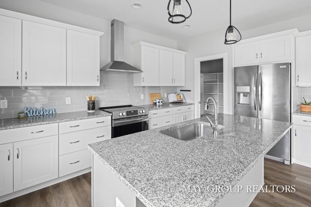 7346 Yellowstone Drive, Georgetown Twp, MI 49426