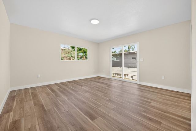 1433 E Richert Avenue, Fresno, CA 93704