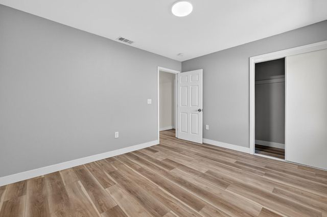 1433 E Richert Avenue, Fresno, CA 93704