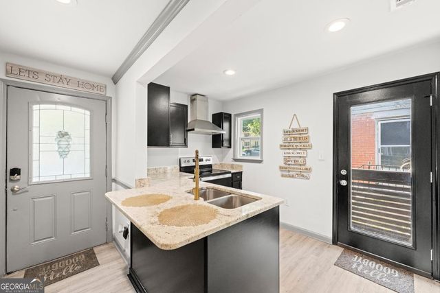 436 W Lake Avenue NW, Atlanta, GA 30318