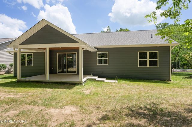 114 Britton Lane, Crossville, TN 38558