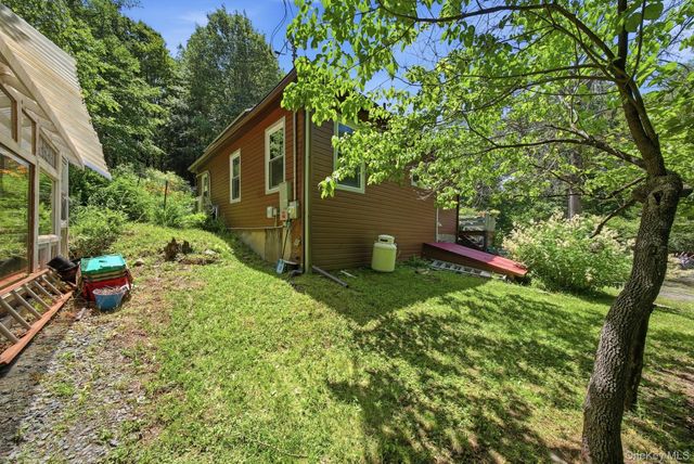 10 Church Road, Mountain Dale, NY 12763