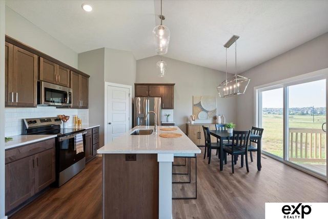 7345 N 10th Street, Lincoln, NE 68521