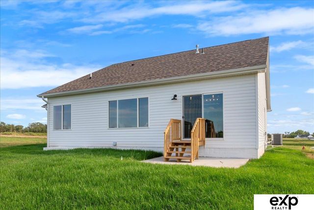 7345 N 10th Street, Lincoln, NE 68521