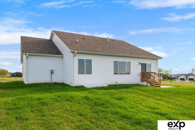 7345 N 10th Street, Lincoln, NE 68521