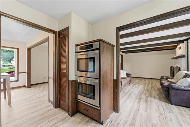 400 S NORMANDY Drive, Olathe, KS 66061