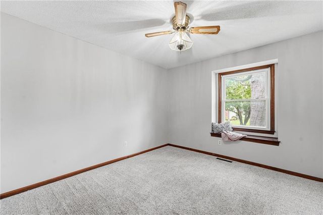 400 S NORMANDY Drive, Olathe, KS 66061
