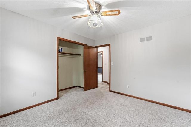 400 S NORMANDY Drive, Olathe, KS 66061