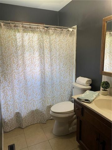 400 S NORMANDY Drive, Olathe, KS 66061