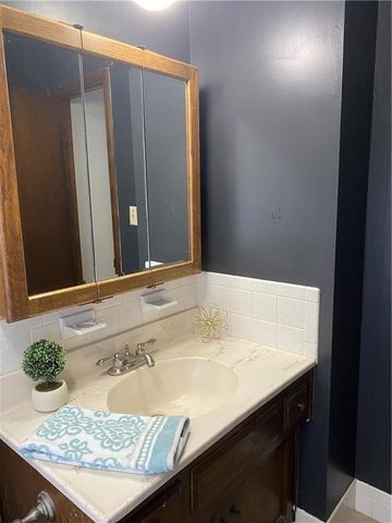 400 S NORMANDY Drive, Olathe, KS 66061