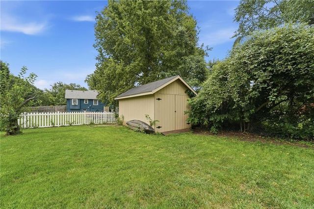 400 S NORMANDY Drive, Olathe, KS 66061