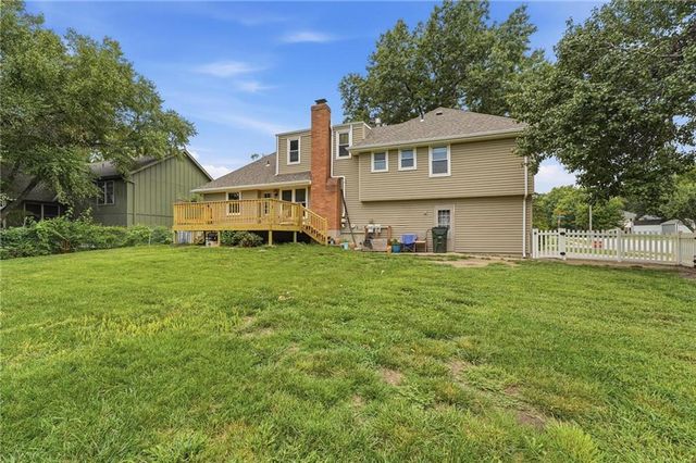 400 S NORMANDY Drive, Olathe, KS 66061
