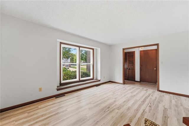 400 S NORMANDY Drive, Olathe, KS 66061