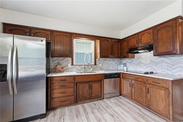 400 S NORMANDY Drive, Olathe, KS 66061