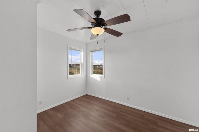 3221 66TH Avenue, Moline, IL 61265