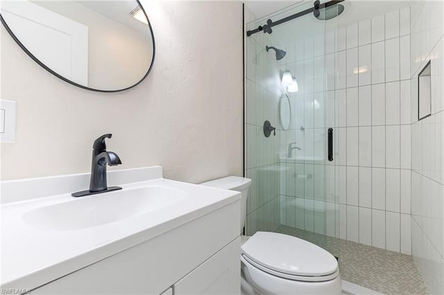 1342 Alhambra DR, Fort Myers, FL 33901