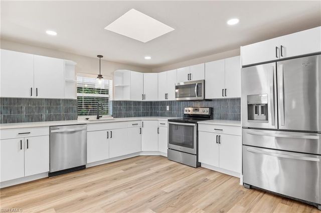 1342 Alhambra DR, Fort Myers, FL 33901
