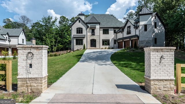 10745 Shallowford Road, Roswell, GA 30075