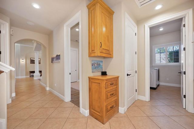 4022 Legend Dr, Rocklin, CA 95765