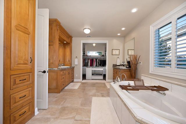 4022 Legend Dr, Rocklin, CA 95765