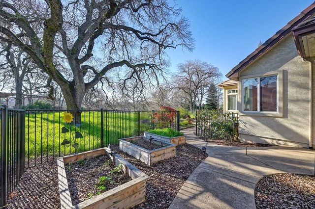 4022 Legend Dr, Rocklin, CA 95765